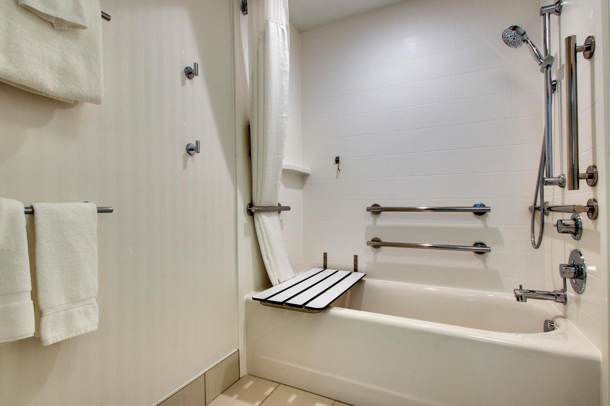 Holiday Inn Express & Suites Findlay North By Ihg Екстер'єр фото